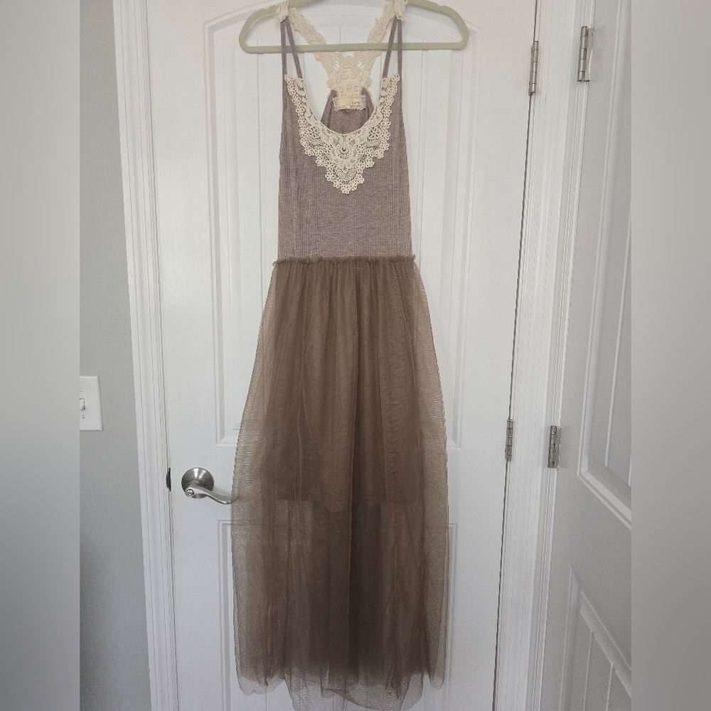 Anthropolog a'reve tulle maxi tank dress sz L neutral tope color crochet detail